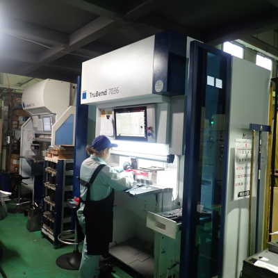 ベンダー加工機